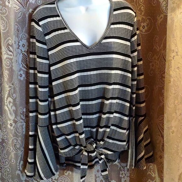 FSL Apparel Size L black white stripe bell sleeve V neck Knotted tie waist top - Picture 1 of 8